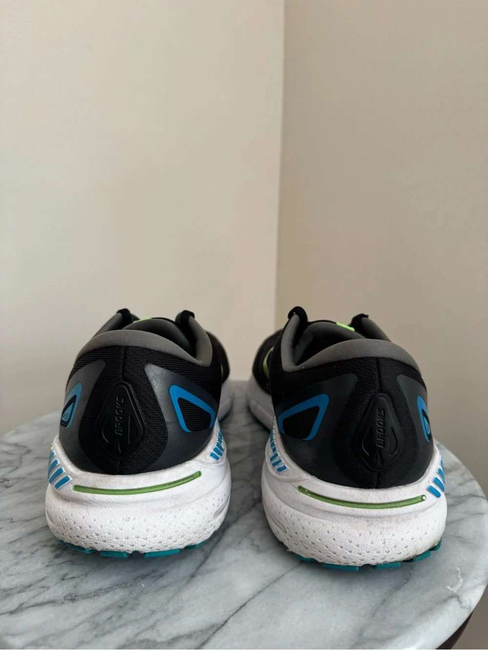 Brooks Adrenaline GTS 23 Men’s Size 10.5 2E Wide Black Running Shoes 1103912E006